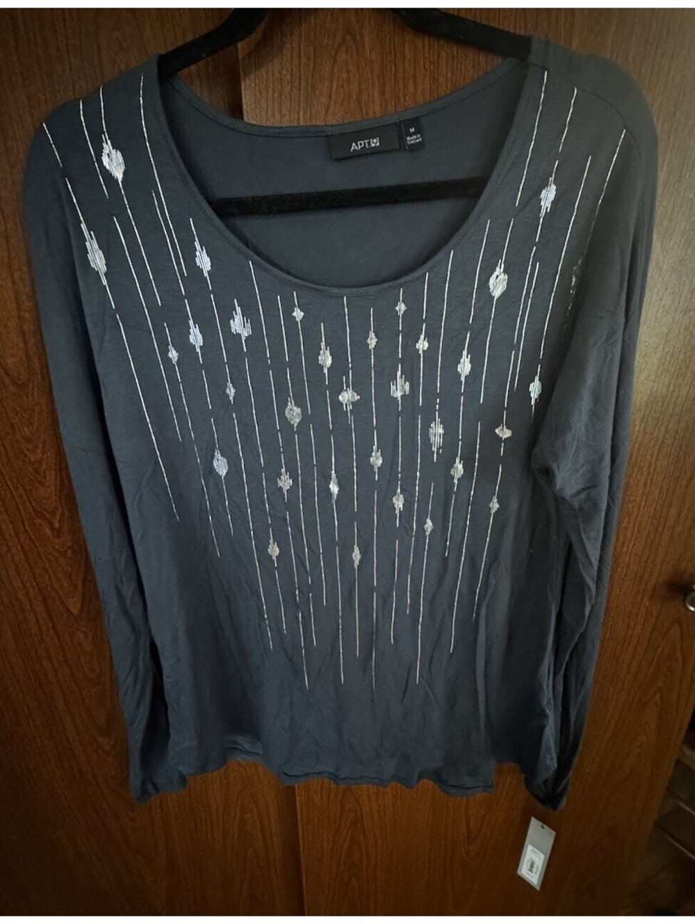 NWT Apt 9 Womens M Gray Silver Embellished Long Sleeve Top Rayon Stretch